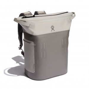 Hydro Flask 20 L Day Escape Pack Soft Coolers Peppercorn | WJQB12073